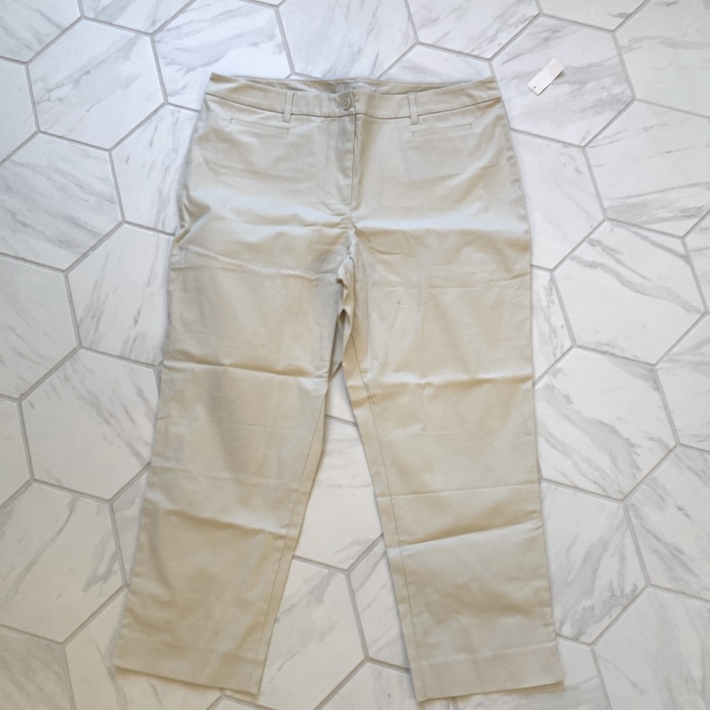 NWT Talbots khaki capri  length pants
